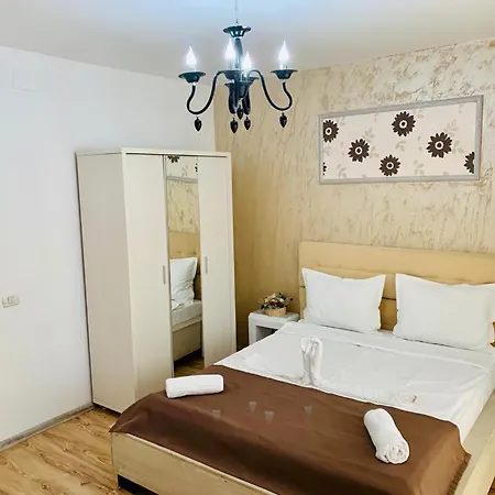 Leon Apartment