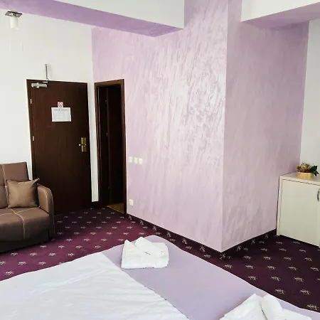Leon Apartment
