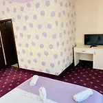 Апартаменты Leon Нэводари