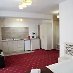 Leon * Нэводари