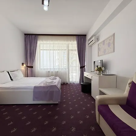 Apartamento Leon Năvodari