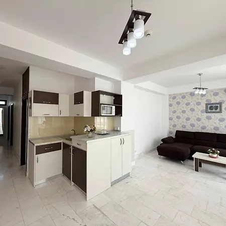 Leon 아파트 Năvodari