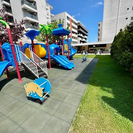 Leon Apartmán *